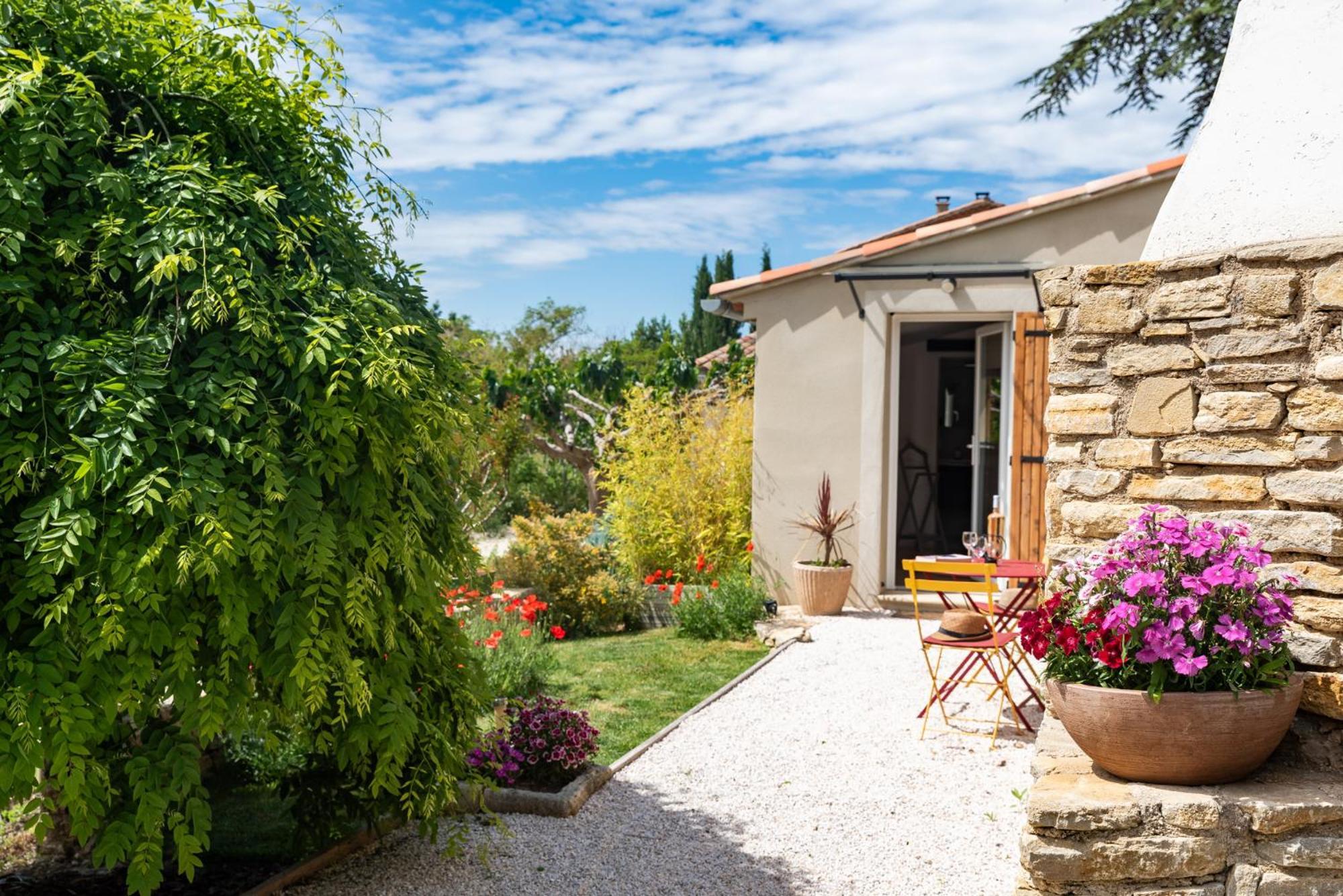 Gite Les Aiguillans Mérindol-les-Oliviers Exterior foto